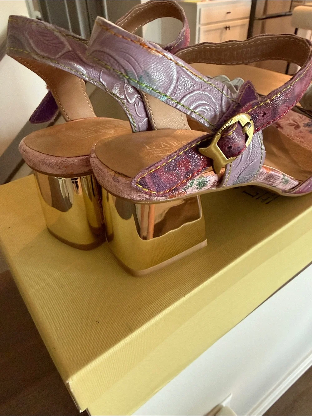 L'ATISTE Pink Floral Applique Open-Toe Block Heels